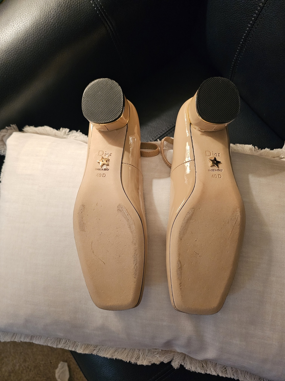 Dior Nude Patent Leather Mary Jane Pumps with Gold Logo - Picture 2 of 4
